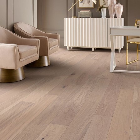 Anderson Tuftex Confection Croissant Hardwood Room Scene
