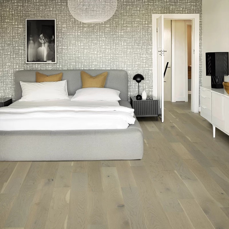 Hallmark Floors Alta Vista Santa Monica Oak Hardwood Room Scene