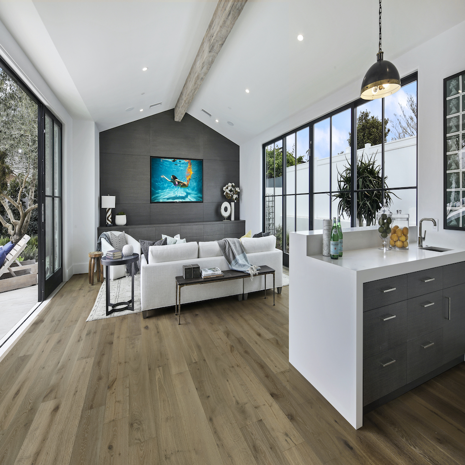 DM Flooring Royal Oak Safari Tan Hardwood