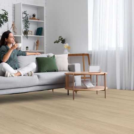 Tier Hardwood Discover Front Row Hardwood Room Scene